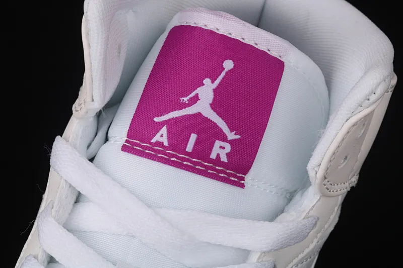 All categories Air Jordan Jordan series basketball shoes Air Jordan 1 Mid Air Jordan 1 Mid AJ1 Joe 1 white and purple women's sports and leisure basketball shoes 555112-100